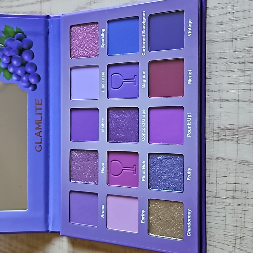 Glamlite Wine Palette